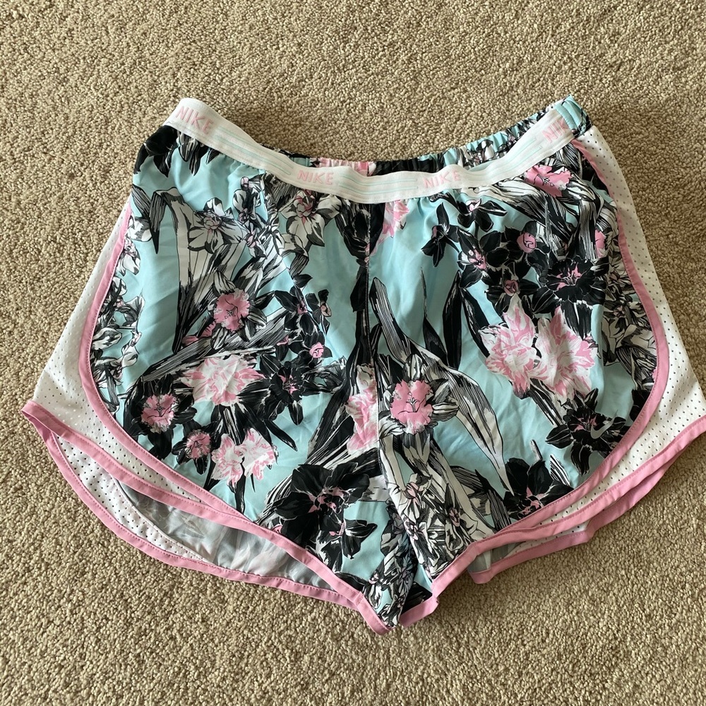 Nike running shorts. Size L. Worn once!